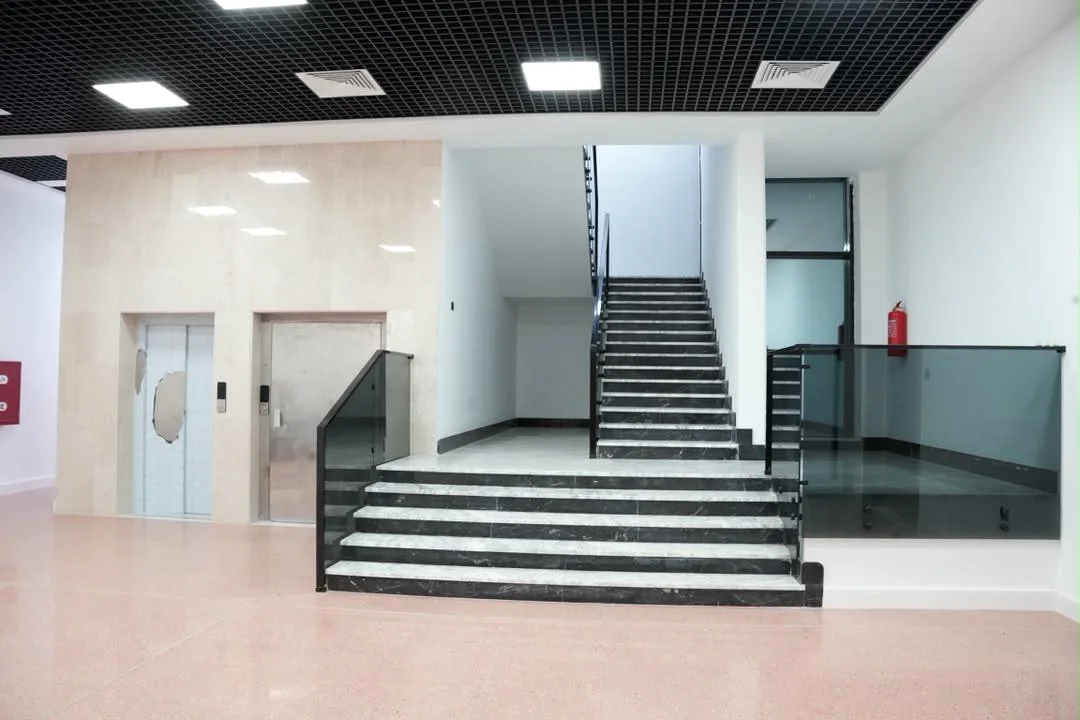 صيانة وتأثيث مبنى المؤسسة الوطنية للنفط
